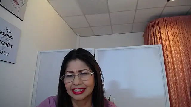 Snapshot of Manuela_lara_ chatting on 11.11.25 Manuela lara online show from 11.11.25