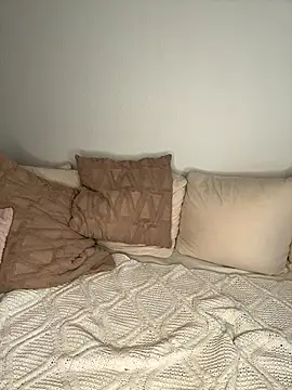 Snapshot of Nola_Luxx-offiziell chatting on 10.21.25 Nola Luxx-offiziell online show from 10.21.25