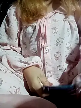 Snapshot of swallow-nice chatting on 11.03.25 swallow-nice online show from 11.03.25