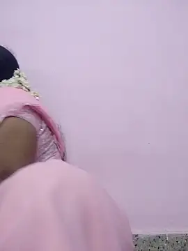 Snapshot of Tamil_Azhaghi25 chatting on 09.16.25 Tamil Azhaghi25 online show from 09.16.25