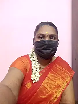 Snapshot of Tamil_Azhaghi25 chatting on 09.24.25 Tamil Azhaghi25 online show from 09.24.25