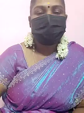 Snapshot of Tamil_Azhaghi25 chatting on 10.24.25 Tamil Azhaghi25 online show from 10.24.25