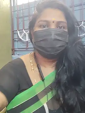 Snapshot of Tamil_Azhaghi25 chatting on 11.02.25 Tamil Azhaghi25 online show from 11.02.25