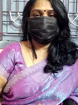 Snapshot of Tamil_Azhaghi25 chatting on 11.21.25 Tamil Azhaghi25 online show from 11.21.25