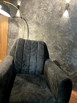 Snapshot of Tayler_Kim chatting on 10.24.25 Tayler Kim online show from 10.24.25