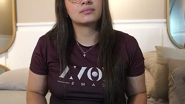 Snapshot of Tayler_Kim chatting on 01.09.26 Tayler Kim online show from 01.09.26