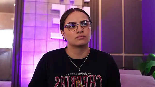 Snapshot of Tayler_Kim chatting on 01.14.26 Tayler Kim online show from 01.14.26