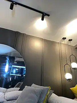 Snapshot of Tayler_Kim chatting on 02.13.26 Tayler Kim online show from 02.13.26