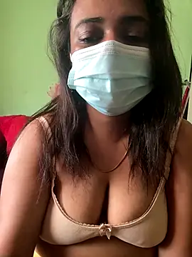 Snapshot of tamil_Nila_ chatting on 10.08.25 tamil Nila  online show from 10.08.25