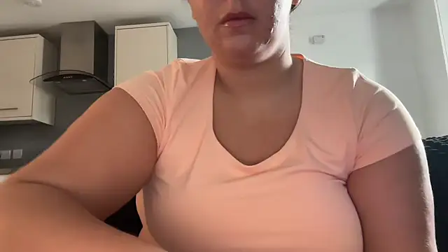 Snapshot of Lulumayxx chatting on 05.14.26 Lulumayxx online show from 05.14.26