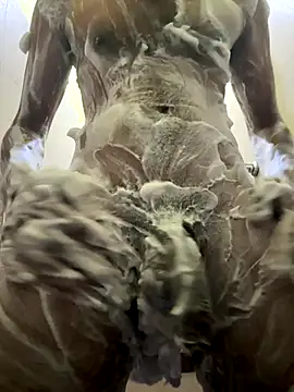 Snapshot of ApexO45 chatting on 11.12.25 ApexO45 online show from 11.12.25