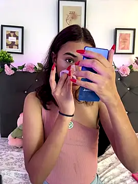 Snapshot of Im_Lyan chatting on 11.19.25 Im Lyan online show from 11.19.25