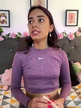 Snapshot of Im_Lyan chatting on 11.20.25 Im Lyan online show from 11.20.25