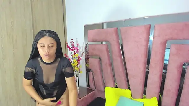 MaraKarly online show from 11.23.25