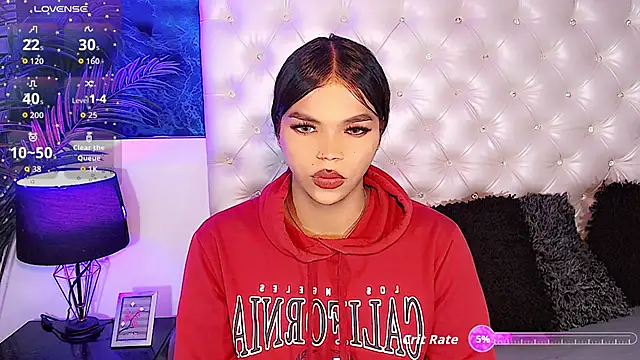 Snapshot of Valeria_Swett_ chatting on 11.08.25 Valeria Swett online show from 11.08.25