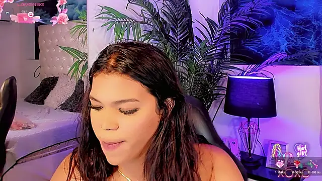 Snapshot of Valeria_Swett_ chatting on 05.09.26 Valeria Swett online show from 05.09.26