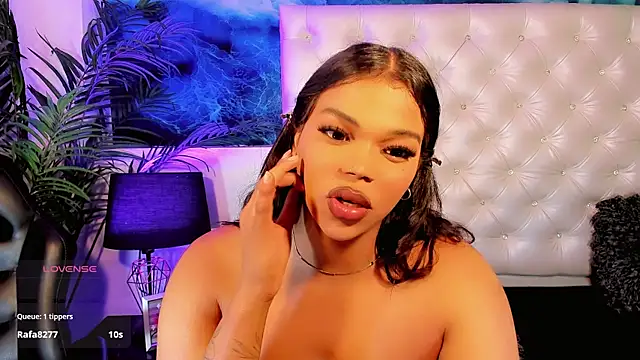 Snapshot of Valeria_Swett_ chatting on 05.16.26 Valeria Swett online show from 05.16.26
