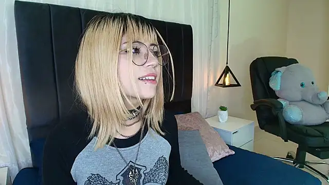 IvyBelle  online show from 10.14.25