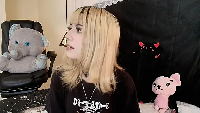 IvyBelle  online show from 04.16.26