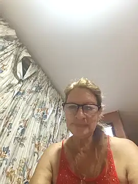 Snapshot of MaryLunne chatting on 03.18.26 MaryLunne online show from 03.18.26
