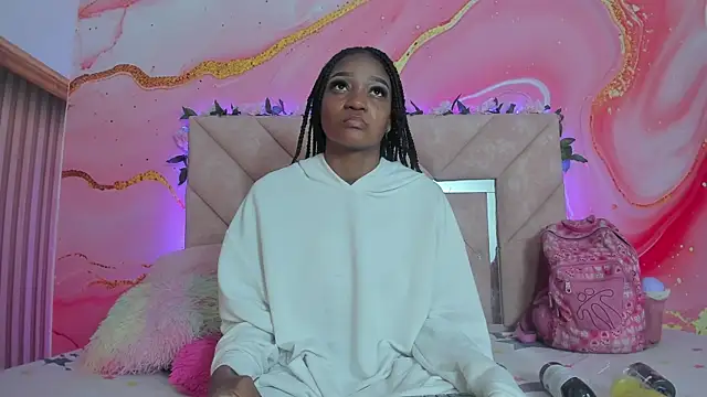 Taylor oriana  online show from 11.06.25