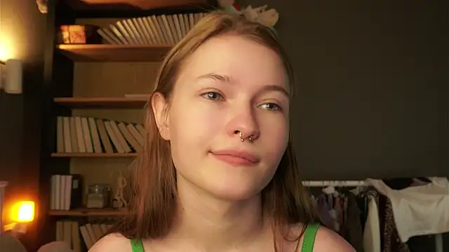 LynHillaire online show from 02.02.26