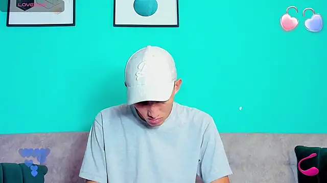 Snapshot of Maikol_Ortiz chatting on 11.11.25 Maikol Ortiz online show from 11.11.25