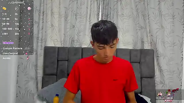 Snapshot of Maikol_Ortiz chatting on 12.04.25 Maikol Ortiz online show from 12.04.25