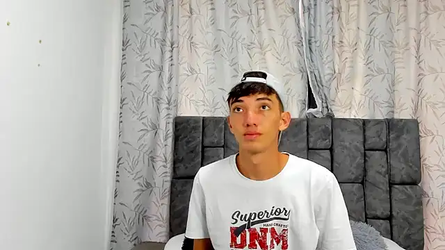 Maikol Ortiz online show from 12.21.25