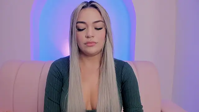 milaowens online show from 02.16.26