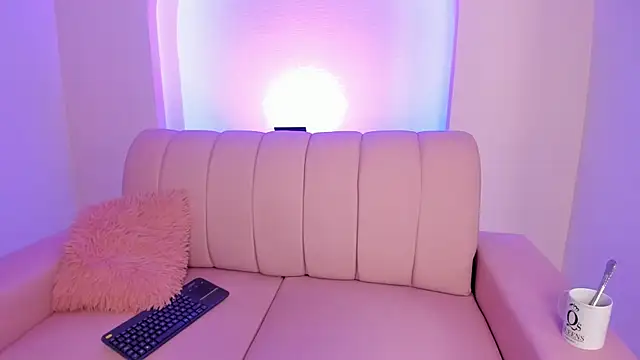 milaowens online show from 03.19.26