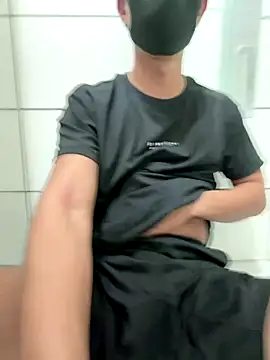 Snapshot of black_xun chatting on 10.06.25 black xun online show from 10.06.25