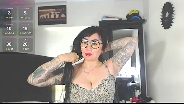 Vicky hotmilf online show from 10.22.25