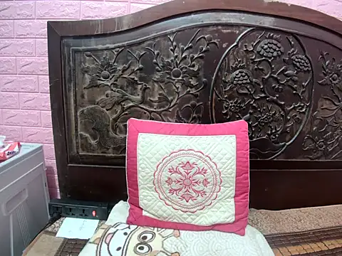 Snapshot of Thu_yaha chatting on 03.19.26 Thu yaha online show from 03.19.26