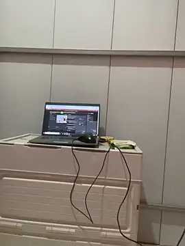 Snapshot of Thu_yaha chatting on 05.28.26 Thu yaha online show from 05.28.26