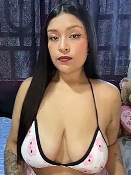 Snapshot of Aurora_fire1 chatting on 11.15.25 Aurora fire1 online show from 11.15.25