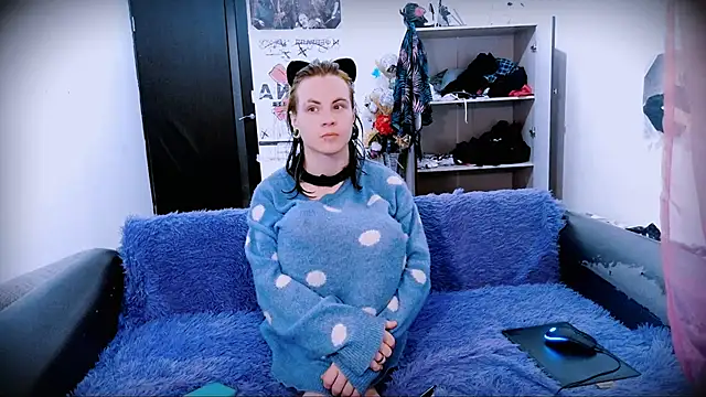 Snapshot of SparkyFerret chatting on 10.07.25 SparkyFerret online show from 10.07.25