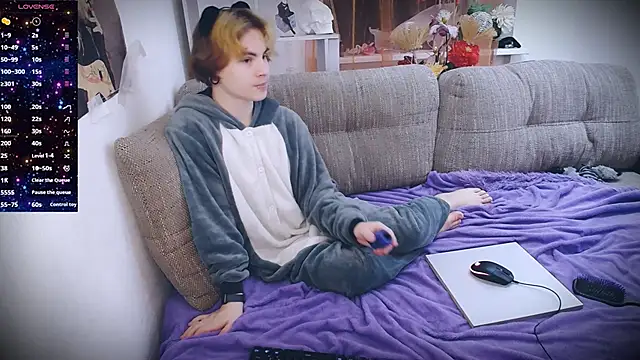 Snapshot of SparkyFerret chatting on 11.22.25 SparkyFerret online show from 11.22.25