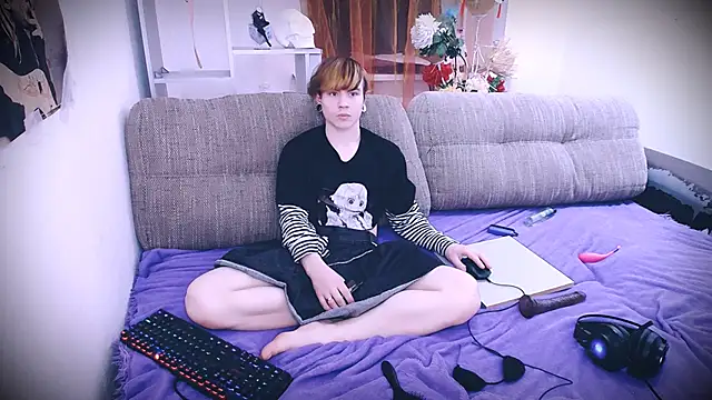 Snapshot of SparkyFerret chatting on 11.30.25 SparkyFerret online show from 11.30.25