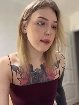 elliss  online show from 10.09.25