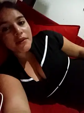 Snapshot of chloe_90 chatting on 12.05.25 chloe 90 online show from 12.05.25