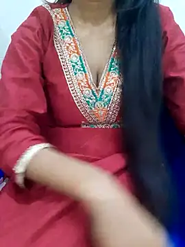 Snapshot of Sexy_Mal89 chatting on 10.28.25 Sexy Mal89 online show from 10.28.25