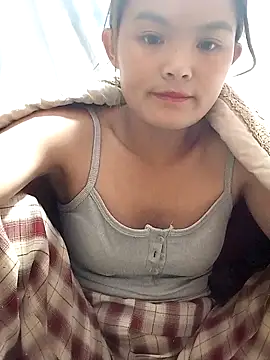 xinhxinhcute online show from 10.21.25