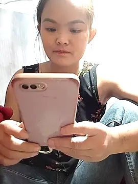 xinhxinhcute online show from 11.13.25