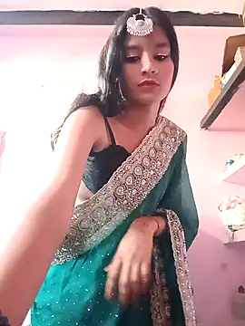 Snapshot of Hot_Mayra_ chatting on 09.15.25 Hot Mayra  online show from 09.15.25