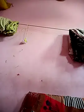 Snapshot of Hot_Mayra_ chatting on 10.16.25 Hot Mayra  online show from 10.16.25