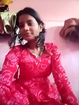 Snapshot of Hot_Mayra_ chatting on 10.26.25 Hot Mayra  online show from 10.26.25