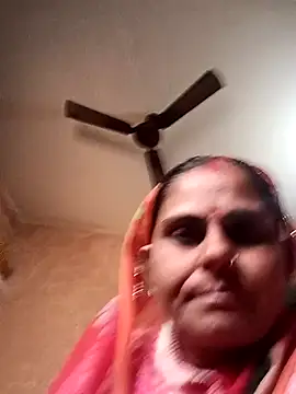 Snapshot of Hot_rachnasexy chatting on 11.27.25 Hot rachnasexy online show from 11.27.25