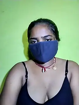 Snapshot of Bebo_Sweety143 chatting on 09.30.25 Bebo Sweety143 online show from 09.30.25