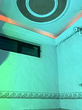 GiorgiaLuxee online show from 11.02.25